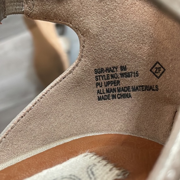 Sugar, bronze/gold wedges, size 8M, perfect condition - Picture 6 of 8